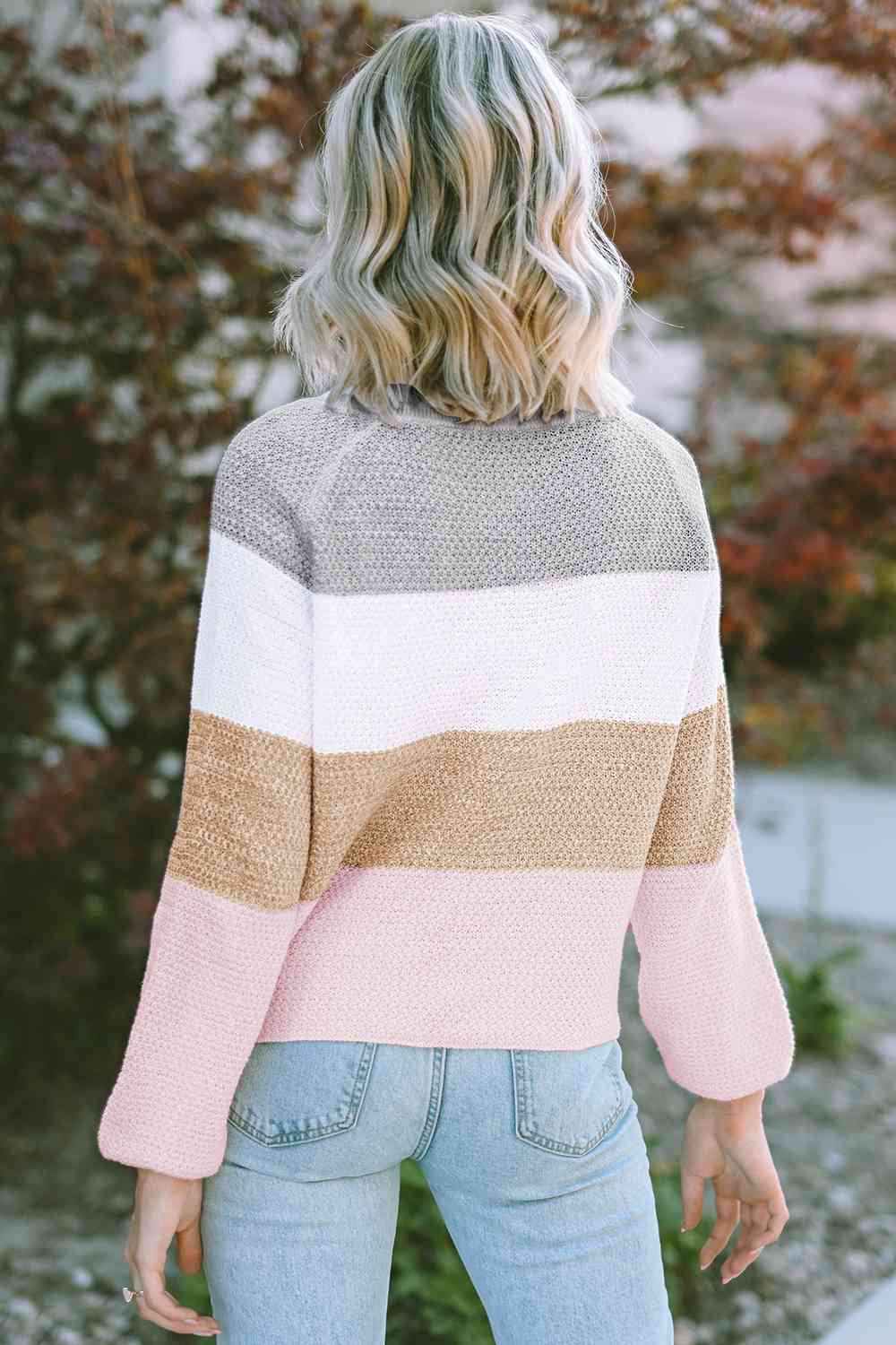 Round Neck Buttoned Long Sleeve Sweater